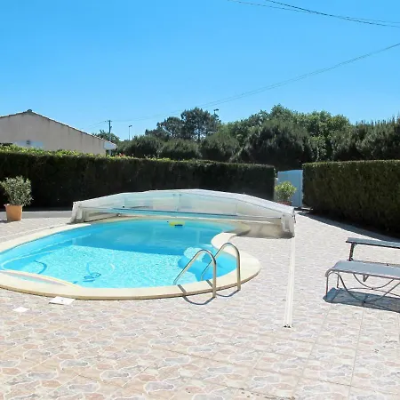 Holiday Du Canal بيت للعطل *